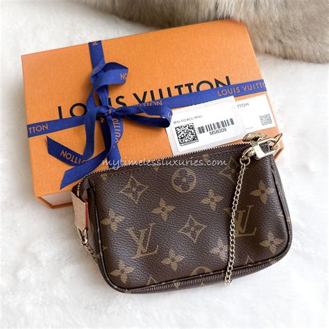 louis vuitton totem pochette|Pochette Accessoires Monogram .